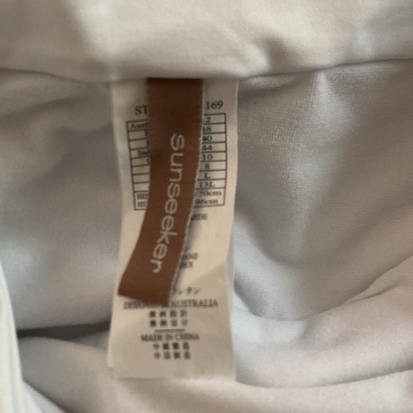 Sun seeker white bikini. Size 8 - Picture 10 of 10